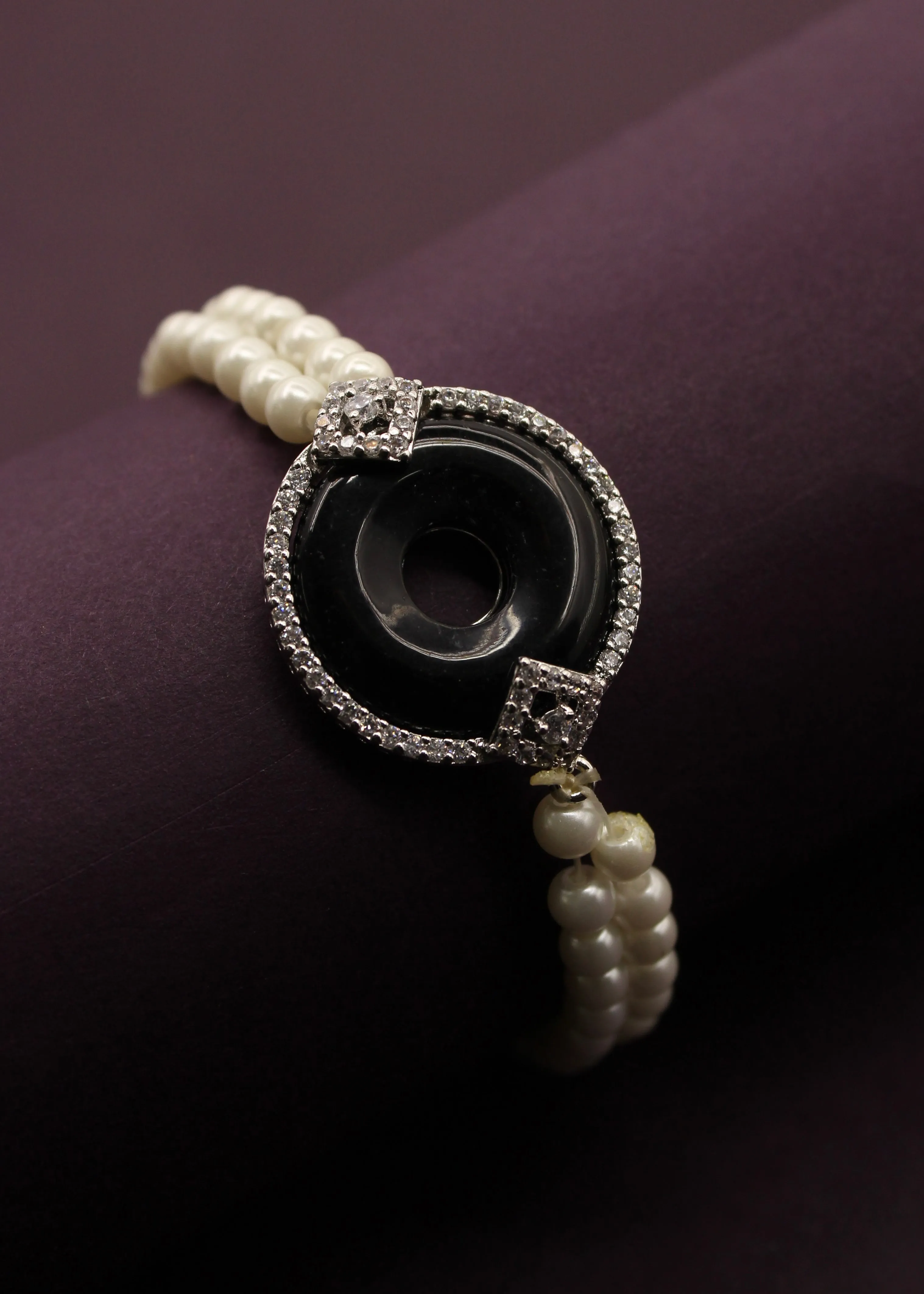 ALLURING DESIGNER BRACELET