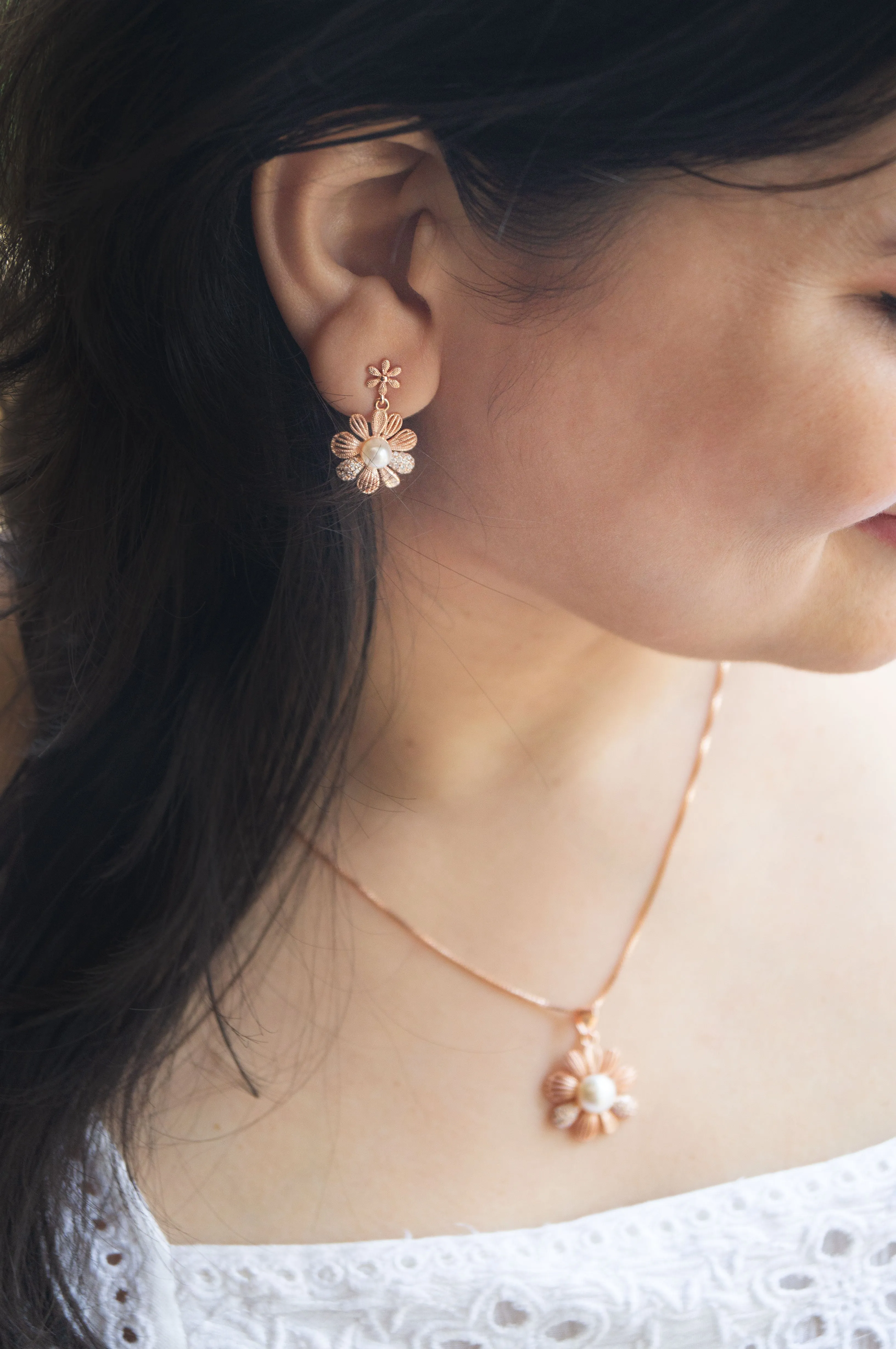 Alluring Pearl Rose Gold Plated Sterling Silver Pendant Set