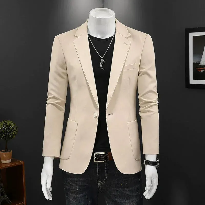 Elegant Wedding Emcee Suit Jacket with Stylish Stage Design