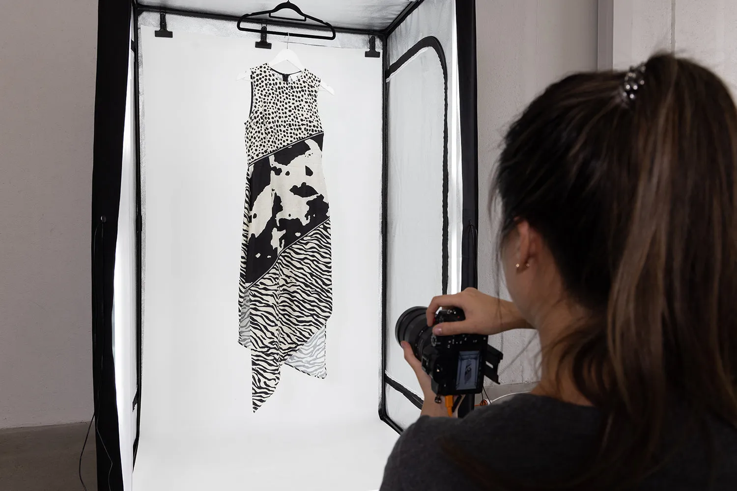Spectrum 'LumeStudio' Ecommerce Fashion Product Photography LED Lighting Booth